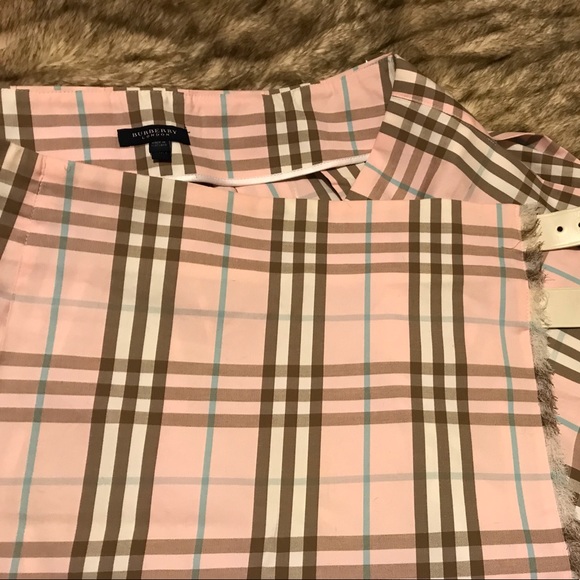 SOLD! Burberry Kilt Wrap Skirt w/ kilt pin - Picture 2 of 7
